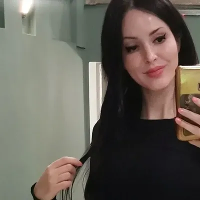 Review Author - Эльза Самойлова