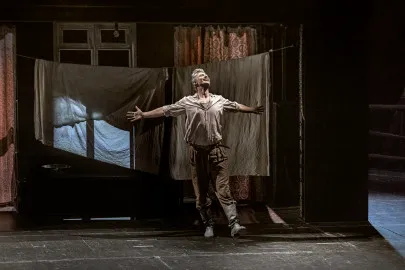 Scene from «Охота жить»