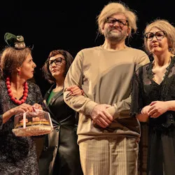 Scene from «Осенний отголосок»