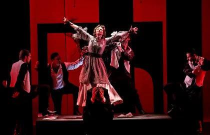 Scene from «В сиреневом саду»