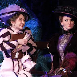 Scene from «Тетушка на миллион»