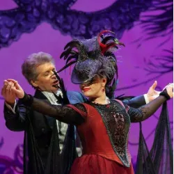 Scene from «Летучая мышь»