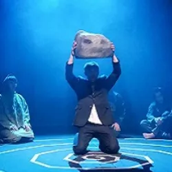 Scene from «Я — Человек»