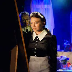 Scene from «Служанки»