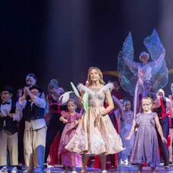 Scene from «Музыка жизни 3: это наше шоу»