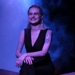 Scene from «С (За закрытыми дверями)»