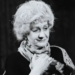 Scene from «Раневская. Одинокая насмешница»