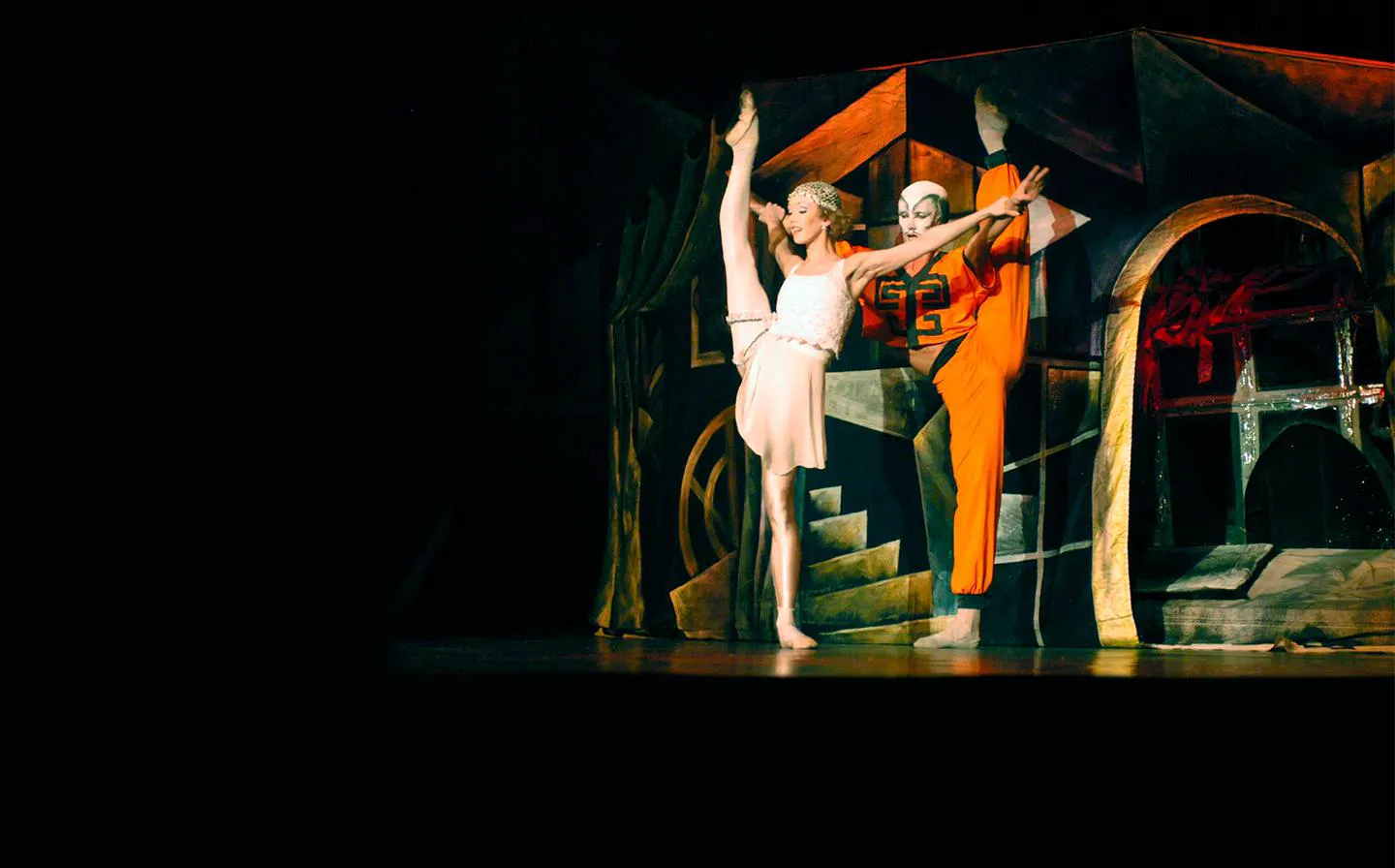 Scene from «Весна священная/ Чудесный мандарин/ Петербургские сумерки»