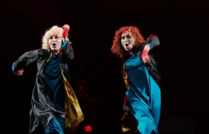 Scene from «Две дамочки в сторону севера»