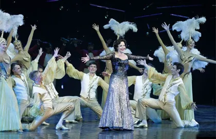 Scene from «Grand канкан»