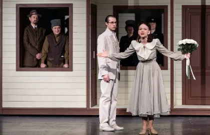 Scene from «Брак по-итальянски»