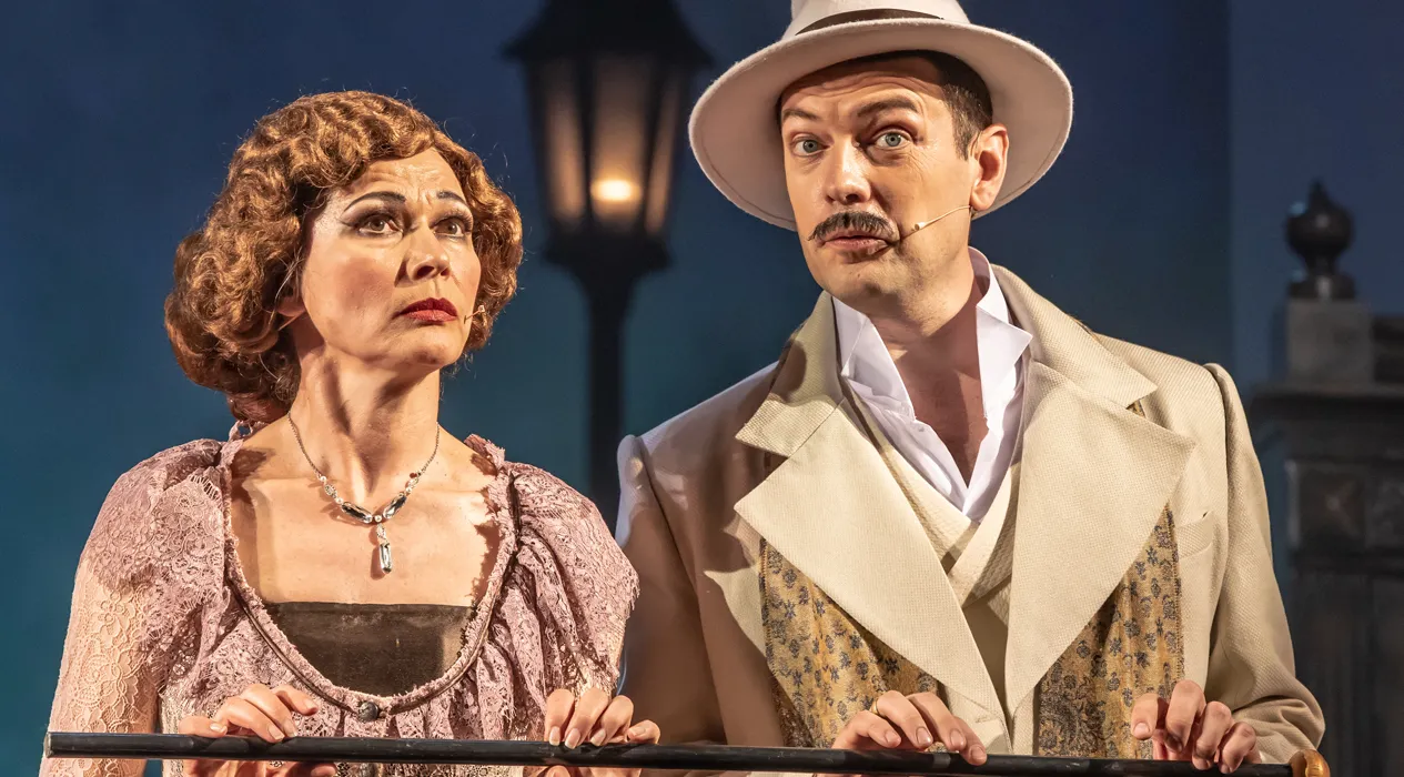 Scene from «Бесприданница»